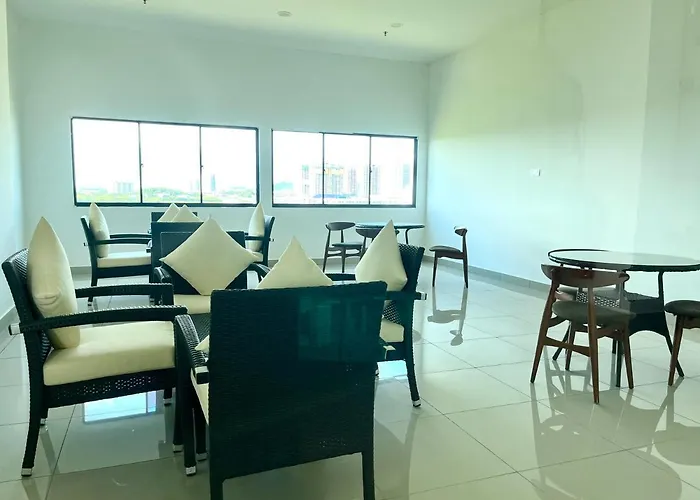 Serenity In The City: Stylish With Panoramic Views