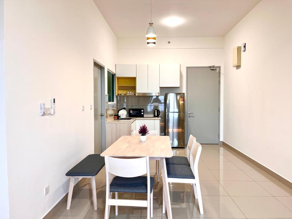 Serenity In The City: Stylish With Panoramic Views Apartment Malacca