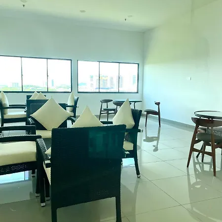 Serenity In The City: Stylish With Panoramic Views Malacca Exterior photo