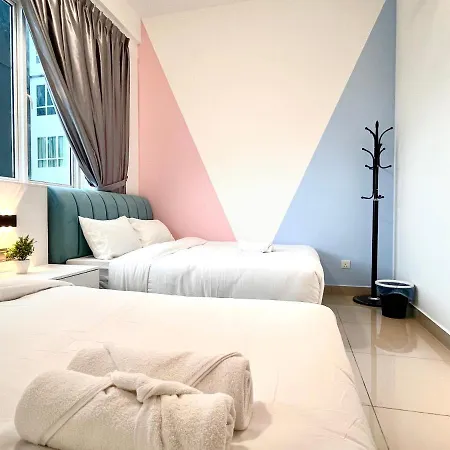 Serenity In The City: Stylish With Panoramic Views Malacca Exterior photo