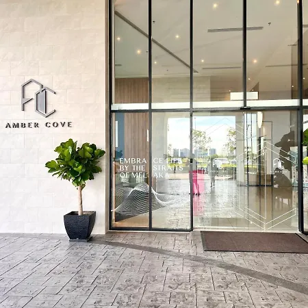 Serenity In The City: Stylish With Panoramic Views Malacca Exterior photo