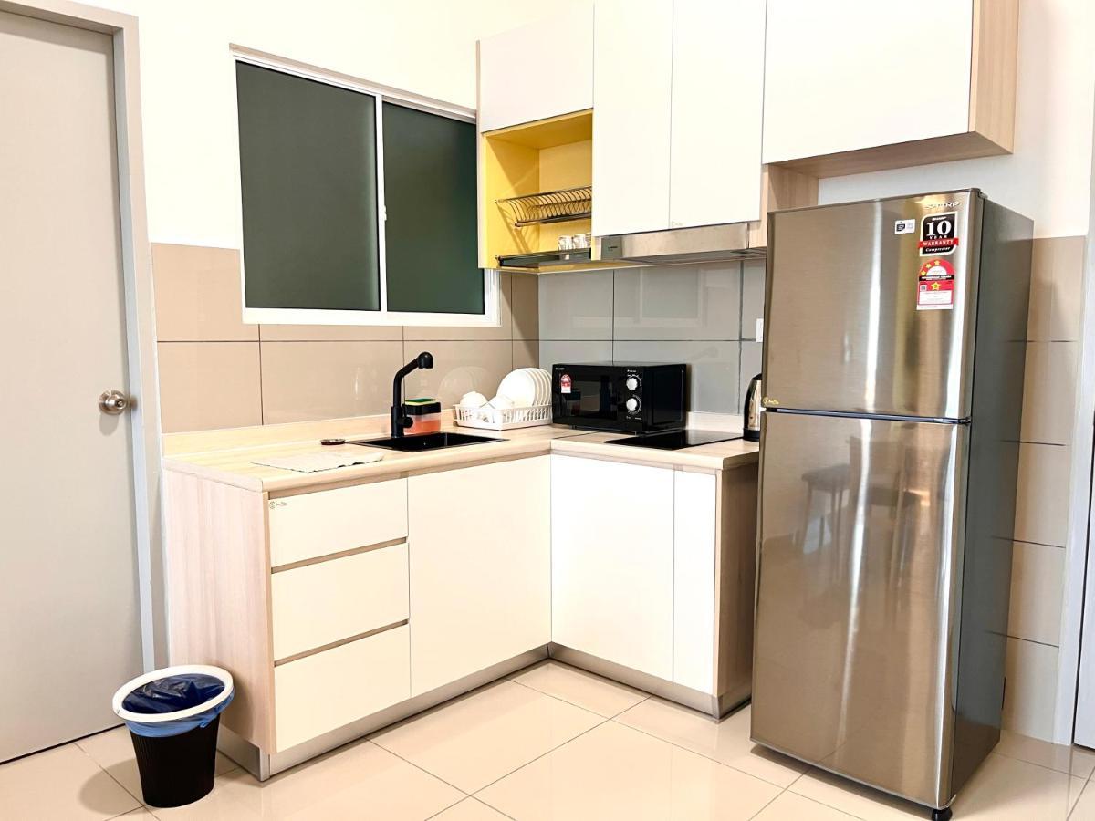 Serenity In The City: Stylish With Panoramic Views Apartemen Malacca