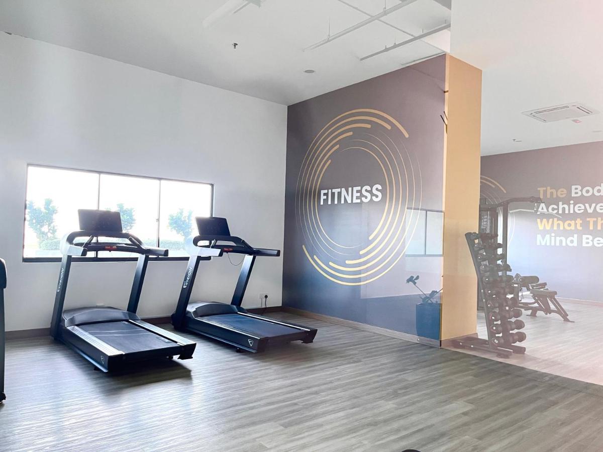Serenity In The City: Stylish With Panoramic Views Apartemen Malacca