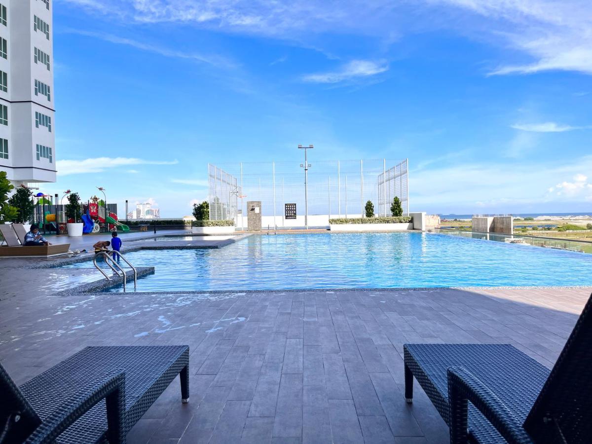 Serenity In The City: Stylish With Panoramic Views Apartemen Malacca